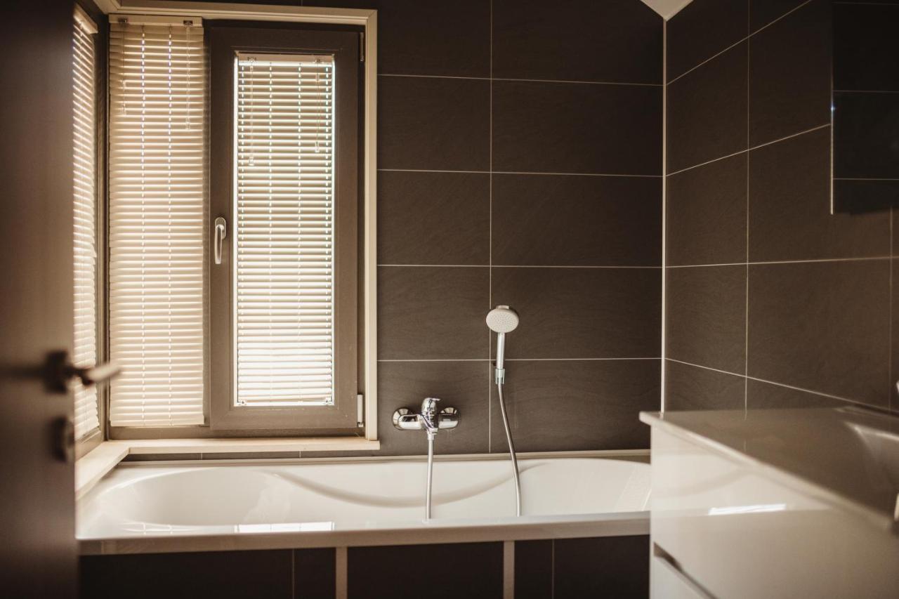 Golden Lakes Village Ardennes Boussu-lez-Walcourt エクステリア 写真